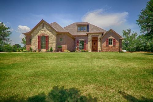 24995 Tanglewood, Blanchard, OK 73010-8913