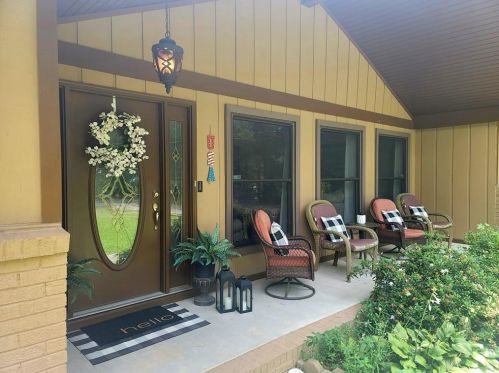 2824 Greenvalley Rd, Lithonia, GA 30078-3225