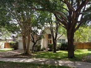 3411 Cowden Dr, Austin TX  78732-2144 exterior