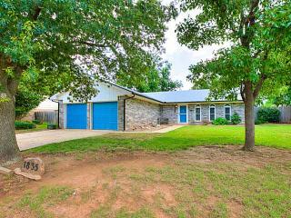 1835 Burnt Oak St, Norman, OK 73071-1601