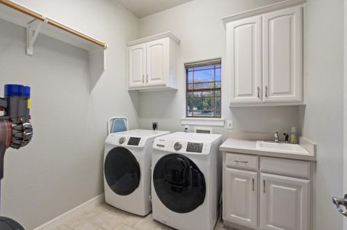 205 Champion Dr, Austin TX  78734-5103 exterior