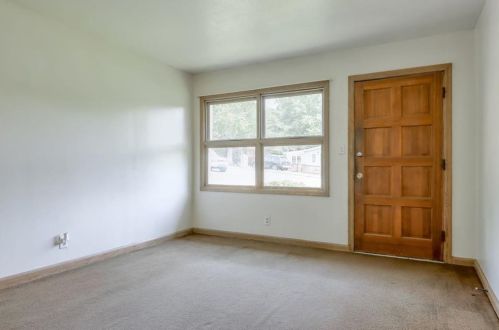 238 Rockin Hill Dr, Marietta, GA 30060-6652