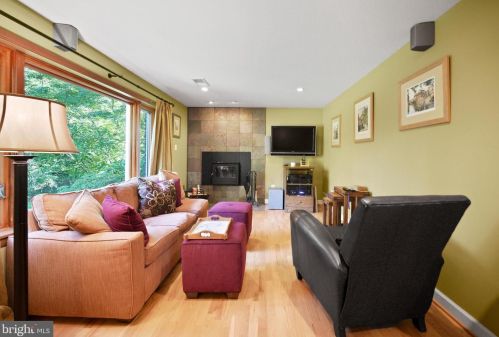 1116 Tanley Rd, Silver Spring MD 20904-2841 exterior