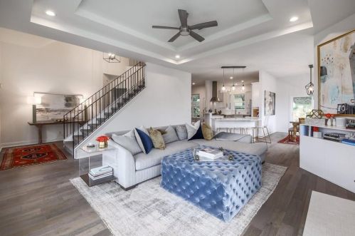6615 Candle Ridge Cv, Austin TX  78731-2850 exterior