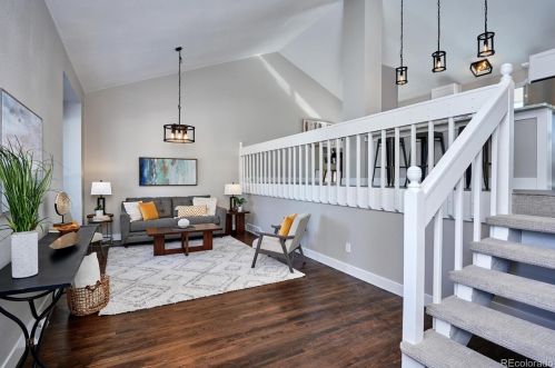 10886 Orchard Pl, Englewood, CO 80111-5745