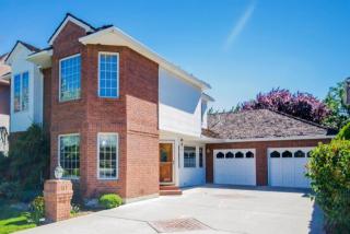 611 Bellevue Pl, Yakima, WA 98908-4313