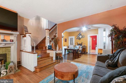 3854 19 St, Philadelphia PA  19130-2022 exterior