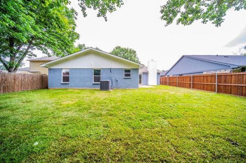 2913 Woodlark Dr, Fort Worth TX  76123-1010 exterior