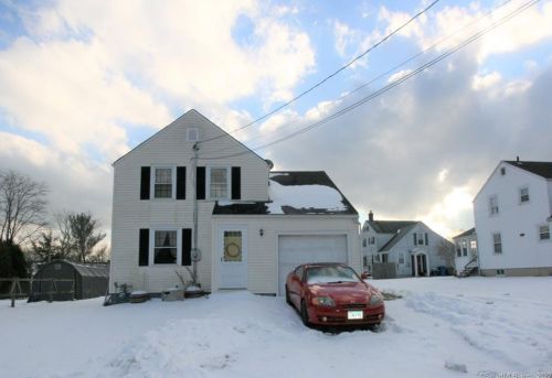 89 Millard St, Torrington, CT 06790-3226
