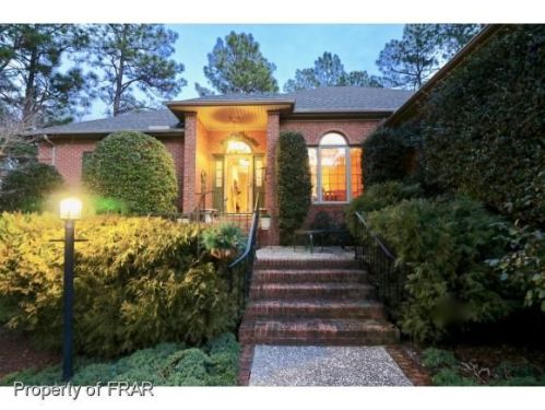 8 Peachtree Ln, Pinehurst, NC 28374-6818