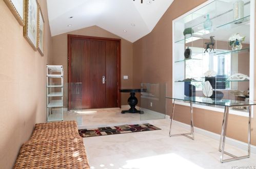 4463 Aukai Ave, Honolulu HI  96816-4858 exterior