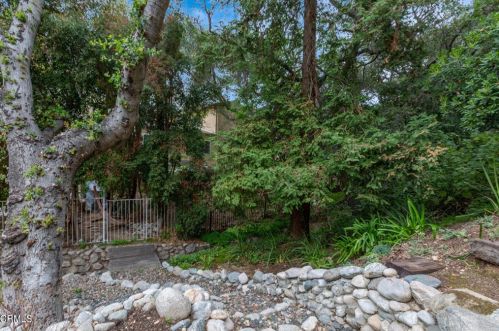 2036 Montecito Dr, Glendale CA  91208-1824 exterior