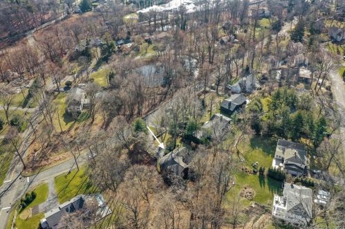 40 Tory Hill Ln, Norwalk, CT 06853-1138