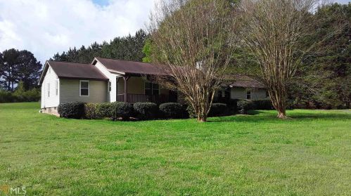 918 Hampton Locust Grove Rd, Hampton, GA 30228-2423