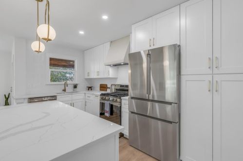 8408 Cayuga Dr, Austin TX 78749-3972 exterior