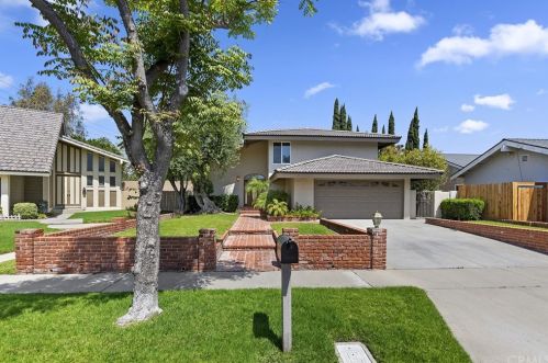 7325 Calle Granada, Anaheim CA  92808-1033 exterior