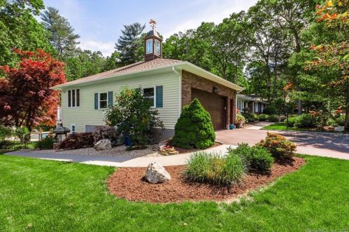 56 Berle Rd, Wapping, CT 06074-1522