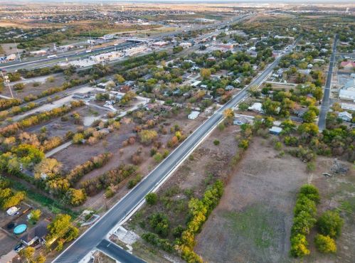 601 Burleson St, Uhland TX 78640-5323 exterior