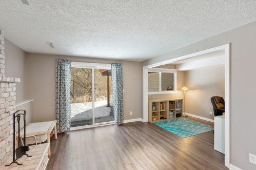 1715 Hickory Hl Dr, Saint Paul MN  55122-2412 exterior