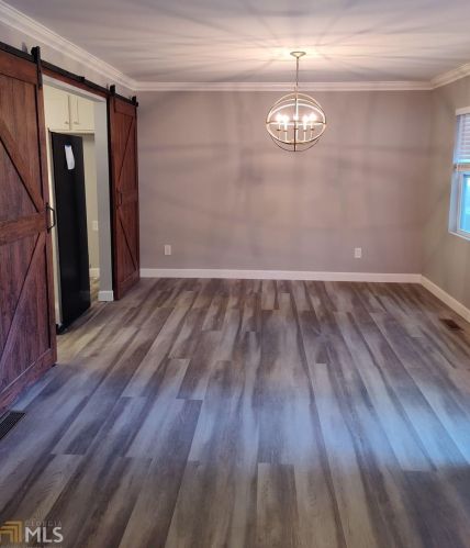 802 Mercury Dr, Atlanta GA  30331-0033 exterior