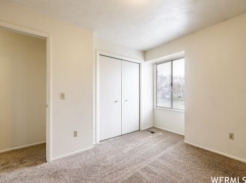 753 Vlg Way, Sandy UT 84094-1861 exterior