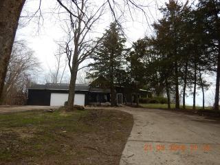 9212 Bruns Rd, Monee, IL 60449-9589
