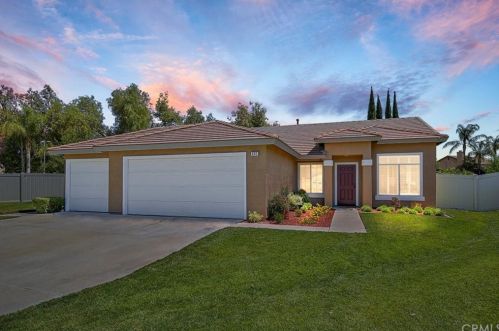 842 Langholm Way, Riverside, CA 92508-6075