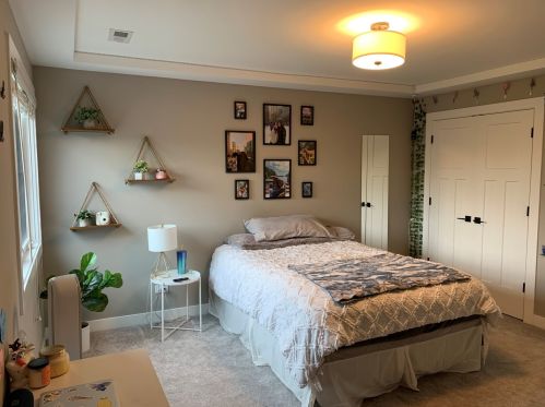 516 64th St, Willowbrook IL  60527-1812 exterior