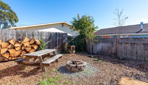 1436 Luxton St, Seaside CA  93955-5034 exterior