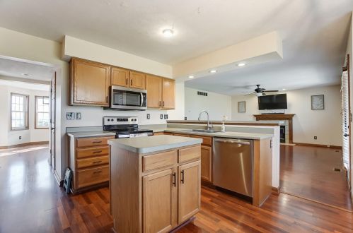 6205 Harvest St, Springfield OH  45502-7536 exterior