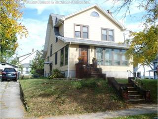 23 Van Riper Ave, Rutherford, NJ 07070-2832