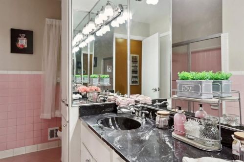 336 Bromack Dr, Atlanta GA  30315-8408 exterior