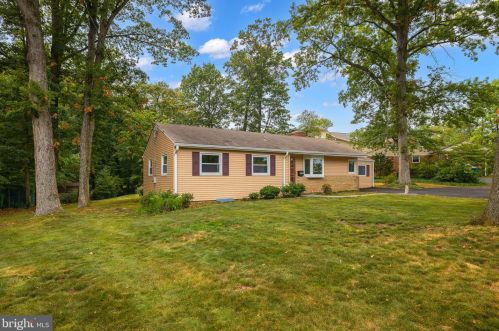 4102 Wakefield Chapel Rd, Annandale, VA 22003-3725