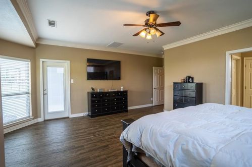12232 Fairway Meadows Dr, Fort Worth TX  76179-6643 exterior