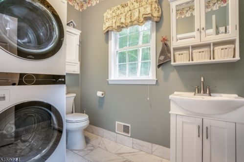 14 Forest Ridge Dr, Hackettstown NJ  07840-4846 exterior
