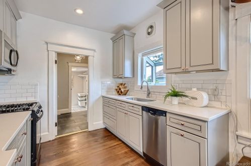 2811 4 Ave, Denver CO 80203-4008 exterior