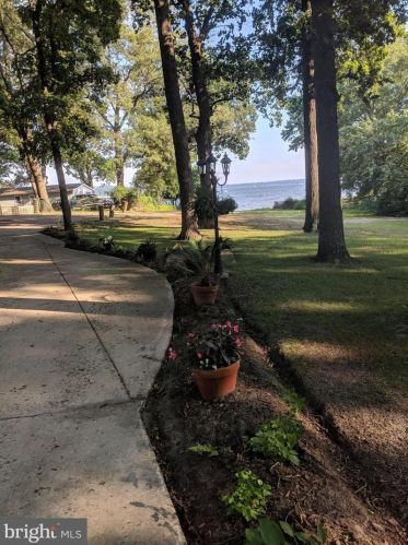 1524 Shoreside Trl, Riviera Beach, MD 21122-6053