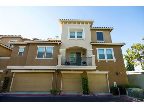 8065 Monaco, Stanton, CA 90680-3379