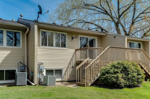 12146 Eagle St, Minneapolis MN  55448-1922 exterior