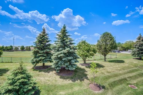 1228 Alta Vista Dr, Pingree Grove IL  60140-2057 exterior