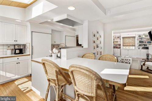 32 Snowden Ln, Princeton NJ 08540-3650 exterior