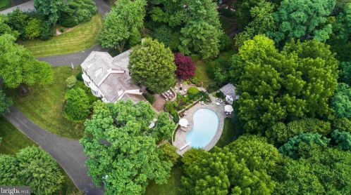 1501 Clayton Rd, Lancaster PA  17603-2405 exterior