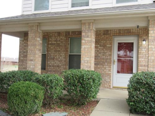 1701 Little Deer Ln, Fort Worth TX  76131-5424 exterior