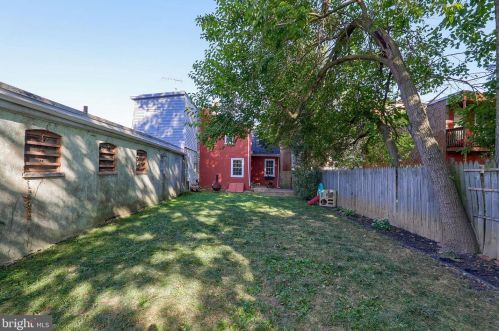 19 Howard Ave, Lancaster PA  17602-3603 exterior