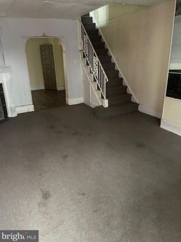 3721 8th St, Philadelphia, PA 19140-3220