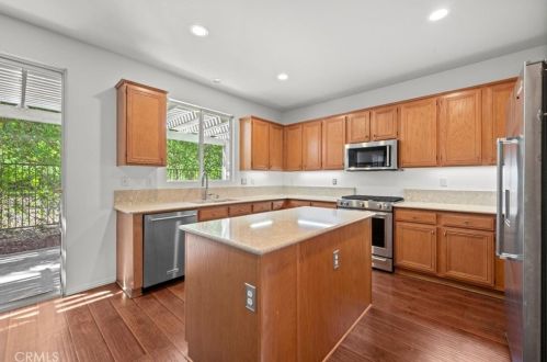 8734 Heatherwood Rd, Anaheim CA  92808-1690 exterior