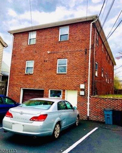 54 11th St, Paterson, NJ 07506-3830