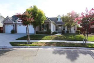 1954 Cherry Ln, Clovis, CA 93619-7581
