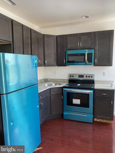 26 51 St, Philadelphia PA 19139-2725 exterior