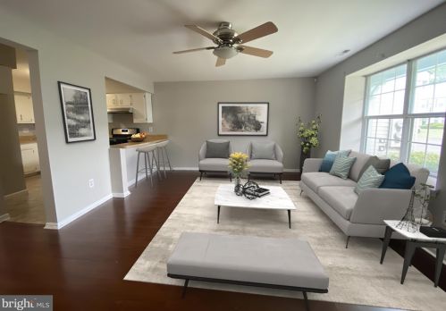 17 Knoll Dr, Blenheim, NJ 08012-5408